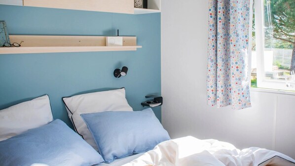 1 bedroom, WiFi - Camping 4 étoiles - Parc aquatique - ccaa0ac (Bormes-les-Mimosas)