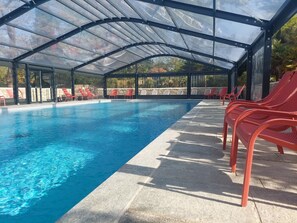 A heated pool - ZEcamping 5* familial parc aquatique chiens acceptés fitness tente TV (Quimper)