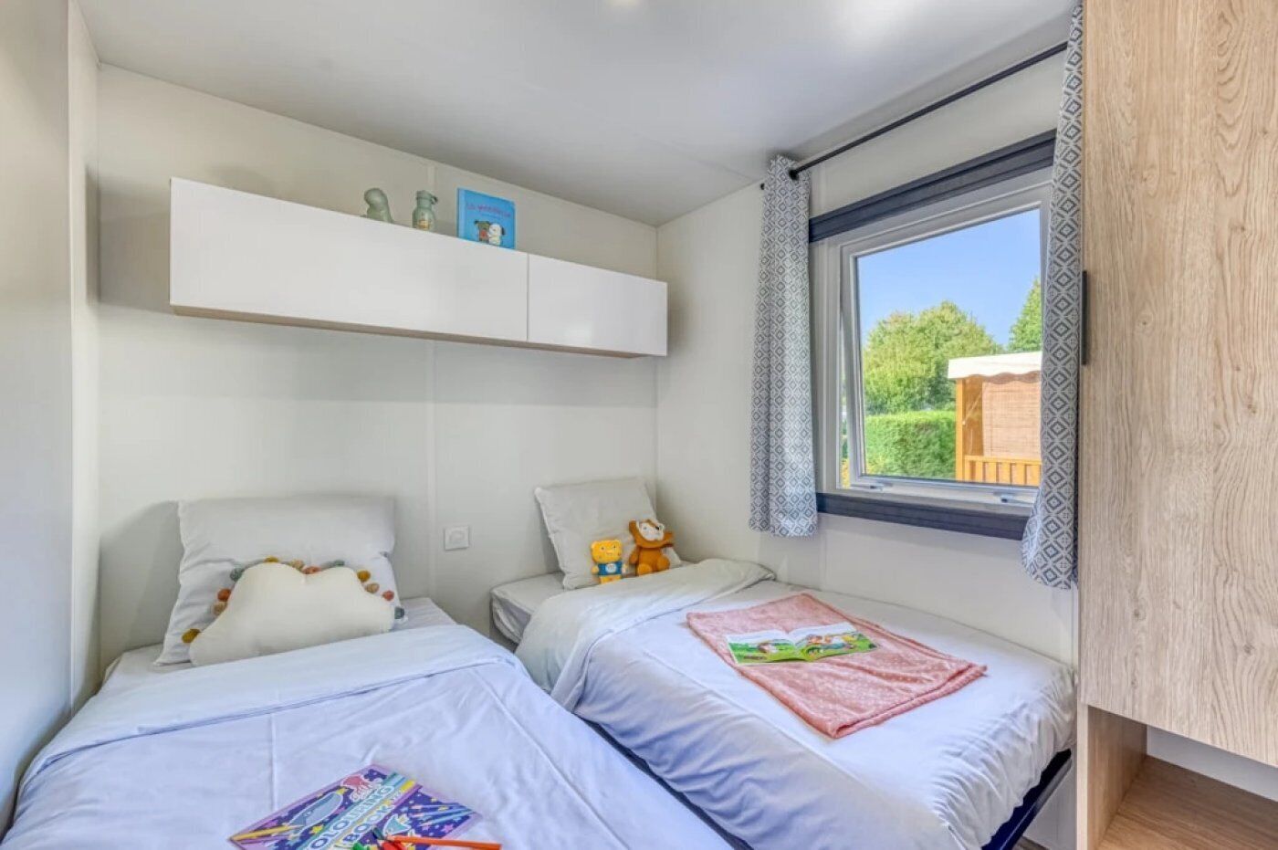 2 bedrooms