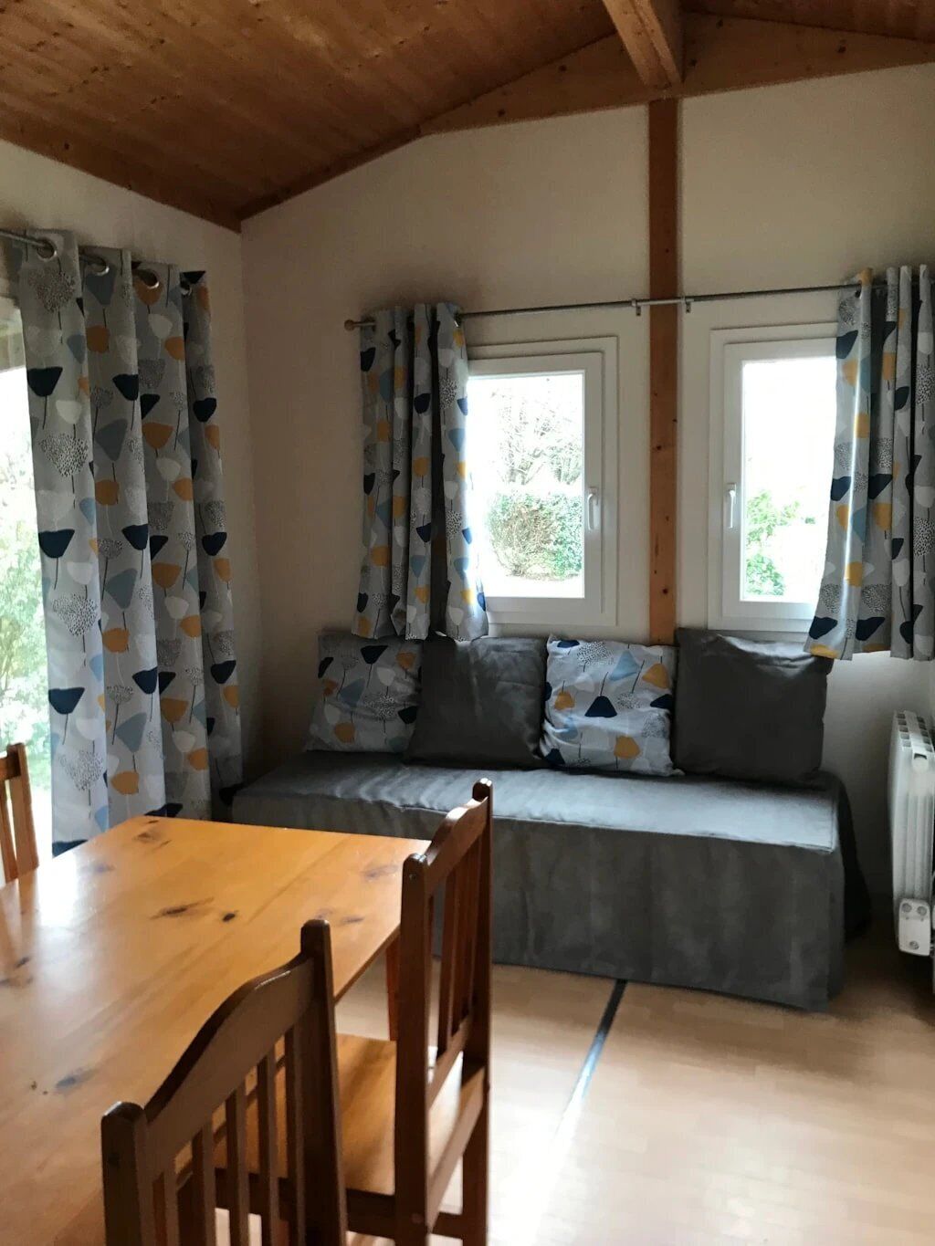 電視、乒乓球設施