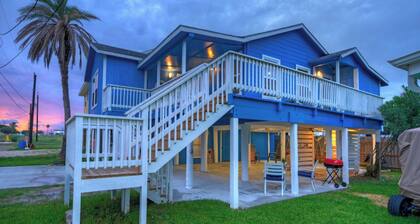 Port A Cottage by Avantstay Private Patio + Deck Designed for Groups