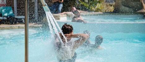 Piscine couverte, piscine chauffée