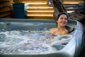 Bain à remous extérieur