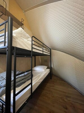 3 bedrooms, WiFi