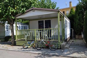 Exterior - ZEcamping 4 étoiles toboggans pataugeoire locatif TV 30m2 4 pers (Regencós)