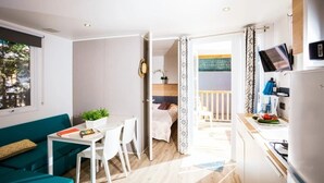 2 室のベッドルーム、WiFi