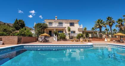 Fantastic 7-bed Villa in Alhaurin de la Torre