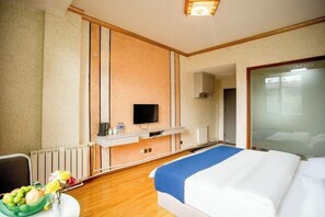 Room - Yutong Holiday Hotel (Shangri-La)