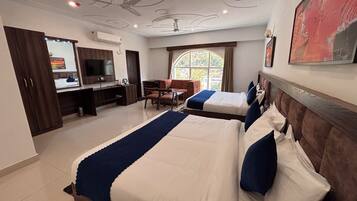 Family Room | Free WiFi