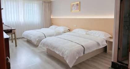 Yangguang binguan Apartment