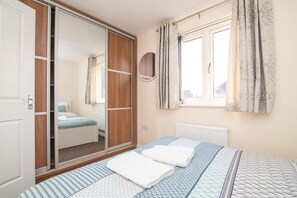 2 bedrooms, iron/ironing board, free WiFi, bed sheets