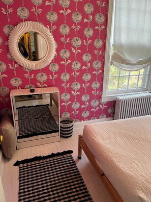 3 soverom, strykejern/-brett, wi-fi og sengetøy