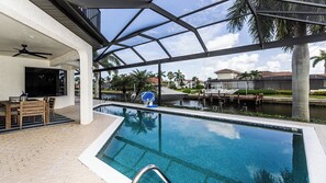 Unclassified image, 3 of 39, button