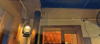 Chunshanwai Guesthouse