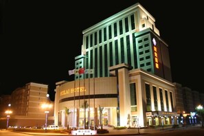 Unclassified image, 4 of 19, button - Huilai Hotel (Huilai)