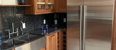 Mikrowelle, Ofen, Herdplatte, Geschirrspüler