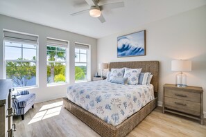 3 bedrooms, iron/ironing board, free WiFi, bed sheets - Swaying Palms by Coastal Chic Vacations (Bradenton)