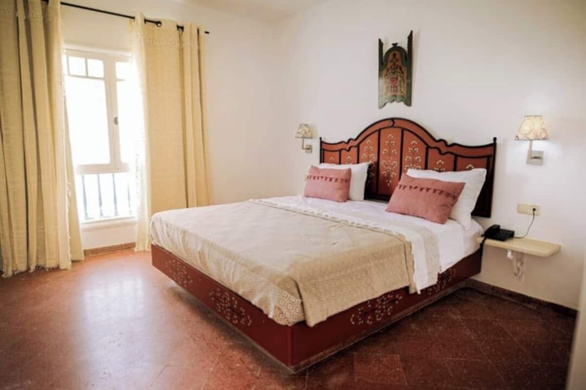 1 bedroom, in-room safe, desk, laptop workspace