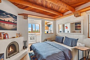 1 Schlafzimmer, Schreibtisch, Bügeleisen/Bügelbrett, kostenloses WLAN