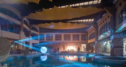 Xianning Hot Spring Valley Resort