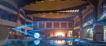 Xianning Hot Spring Valley Resort