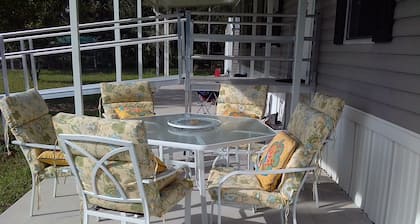 Handicap Accessible Private Spacious Beautiful Family Home 5 Acres Pet Friendly