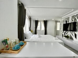 1 bedroom, iron/ironing board, WiFi, bed sheets - MơMơ Residence - Spacious studio with everything you needs in Ho Chi Minh. 2 (Hồ Chí Minh)