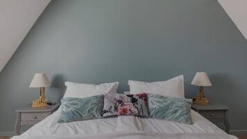 2 slaapkamers, een strijkplank/strijkijzer, wifi, beddengoed