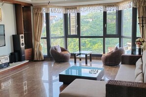 Room - Loushanglou Seascape Motel (Sanya)