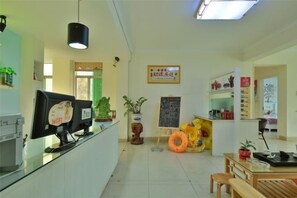Unclassified image, 2 of 27, button - Loushanglou Seascape Motel (Sanya)