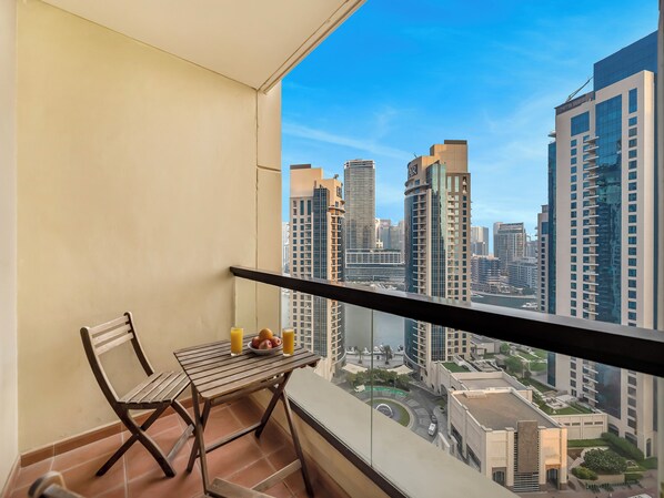 Asrama Umum, Beberapa Tempat Tidur, pemandangan laut terbatas | Pemandangan balkon