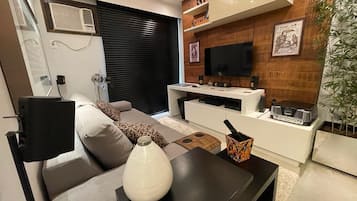 2 habitaciones, cortinas blackout y sistema de insonorización