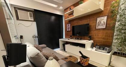 Ap em Niterói com Varanda e Garagem