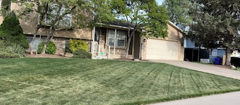 Spacious 5-bedroom house with AC and WiFi in enjoyable West Point