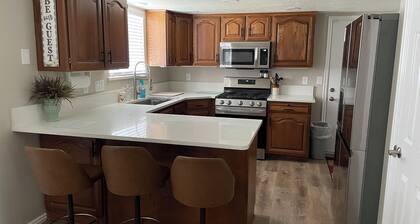 Spacious 5-bedroom house with AC and WiFi in enjoyable West Point