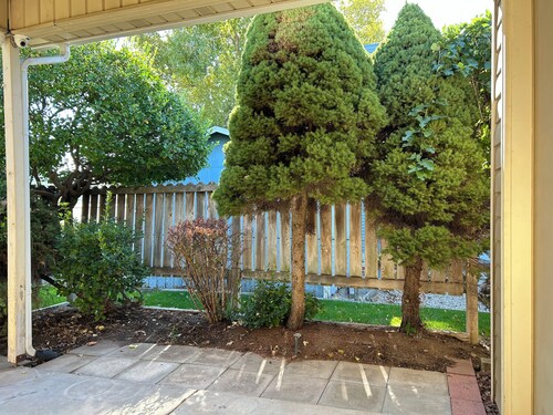 Spacious 5-bedroom house with AC and WiFi in enjoyable West Point