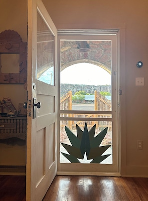 Interior - Fossil+Folk House in the heart of Fort Davis (Fort Davis)