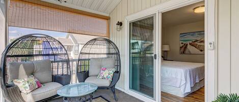 3 bedrooms, in-room safe, iron/ironing board, free WiFi