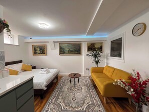 2 bedrooms, WiFi, bed sheets