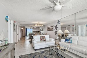 Interior - Sand Castle II Oceanfront Condo (Indian Shores)