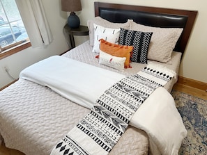 1 bedroom, in-room safe, iron/ironing board, free WiFi