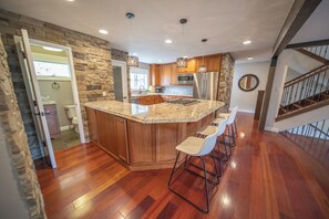 Private kitchen - Enclave 17 (Keystone)