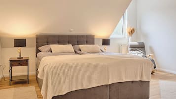 4 quartos, ferros/tĂĄbuas de passar roupa, Wi-Fi, roupa de cama