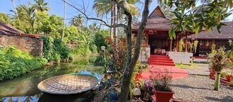 Tentgram Alleppey Riverfront 