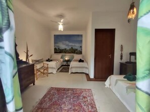 1 bedroom, desk, iron/ironing board, WiFi