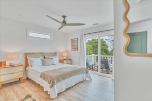 4 bedrooms, iron/ironing board, free WiFi, bed sheets - Kure Beach, Multi Family, 3 Privacy Suites, Bunk Room, Private Beach Access (Kure Beach)