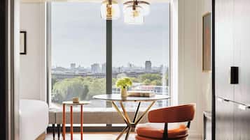 埃及棉床单、高档床上用品、泰普尔床垫、迷你吧