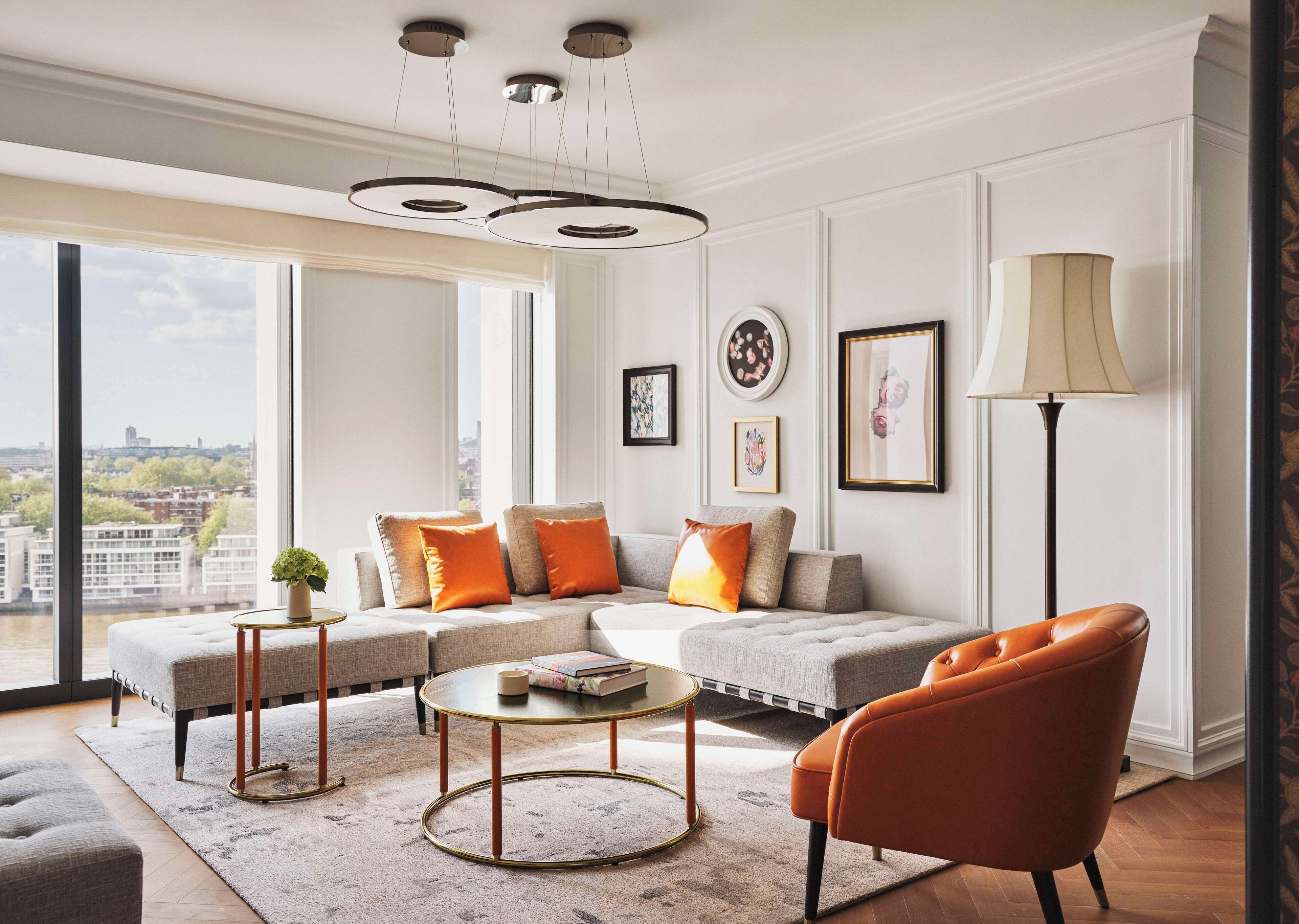 豪華套房, 河景 (Park) | 起居區 | 60-吋平面電視、數位頻道、串流服務