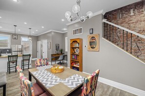 Interior - Spacious Family-Friendly w/Crib, King Bed, & Secured Parking (St. Louis)