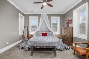 3 bedrooms, desk, iron/ironing board, travel cot
